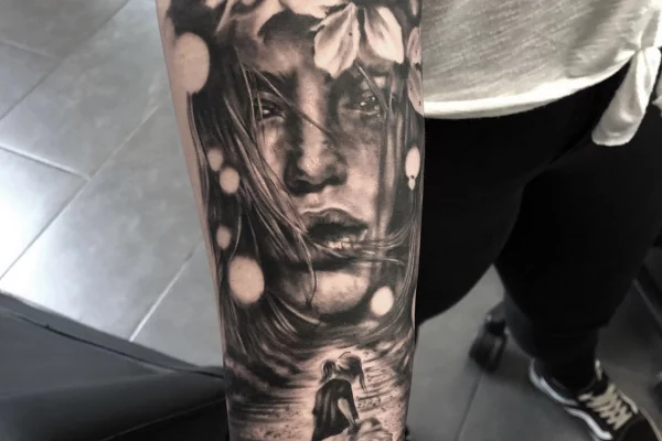 tattoo-frau